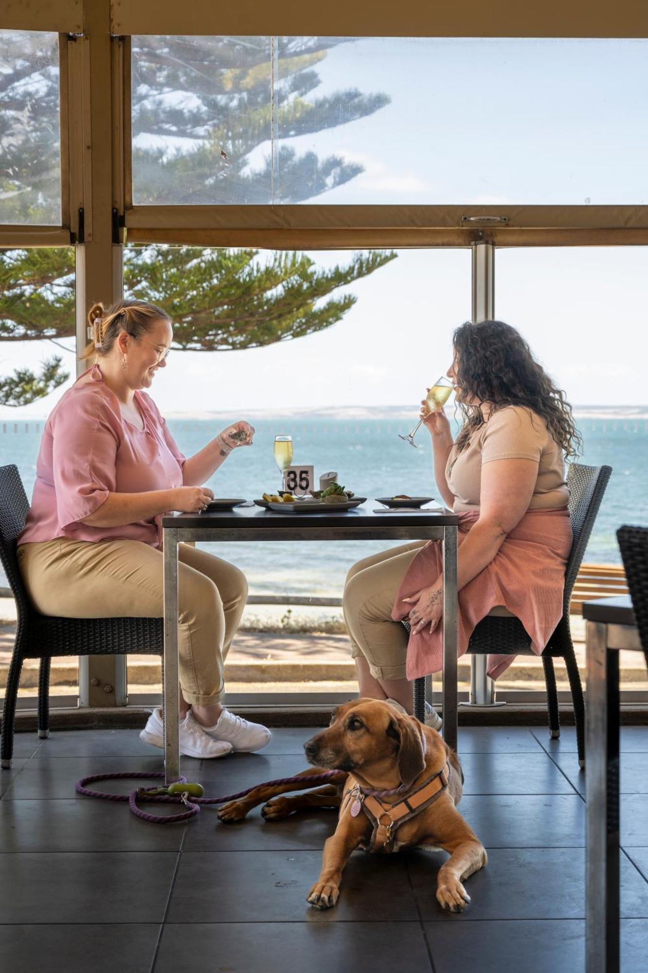 Aurora Ozone Hotel Kangaroo Island Кингскот Экстерьер фото