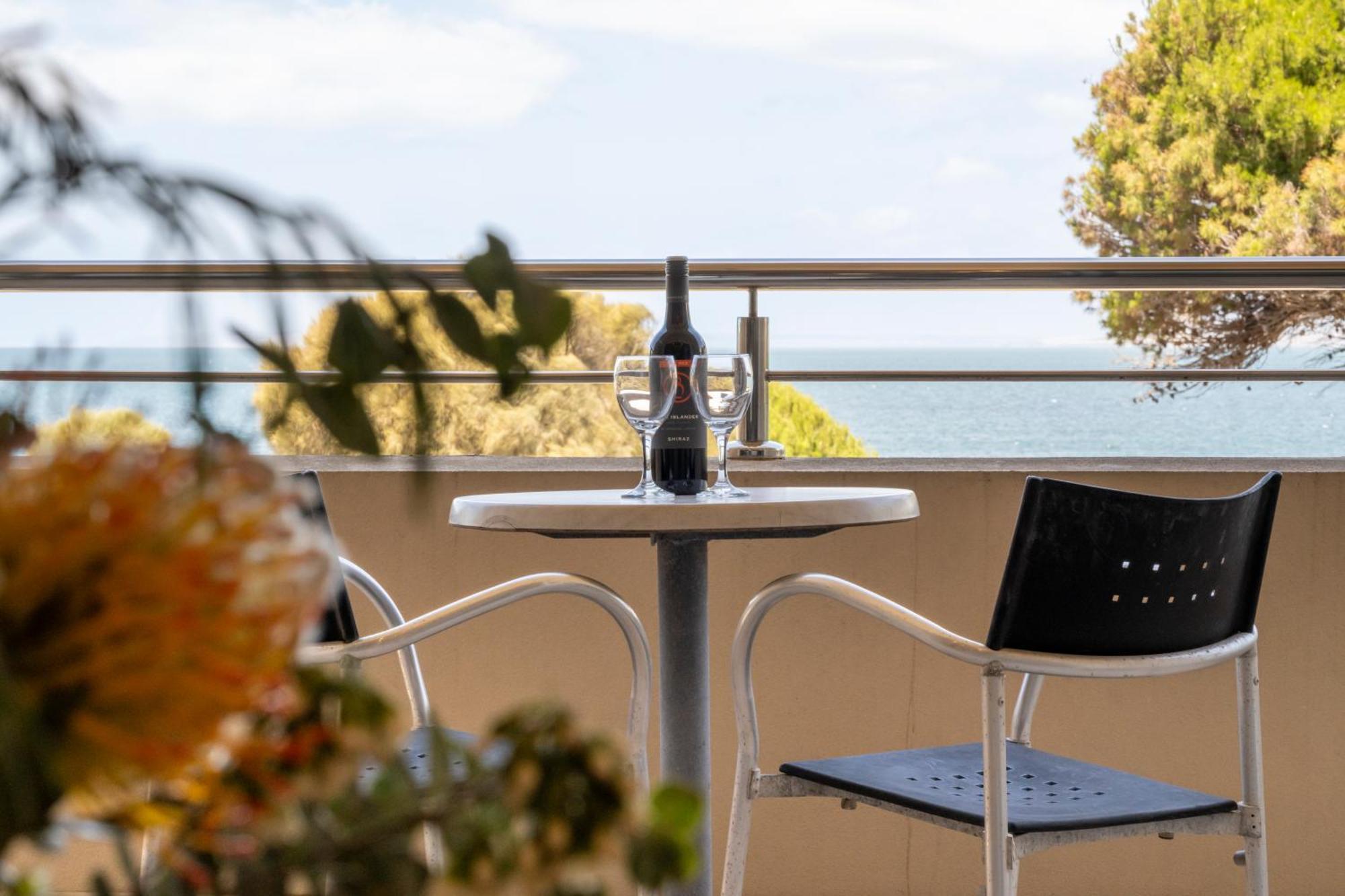 Aurora Ozone Hotel Kangaroo Island Кингскот Экстерьер фото